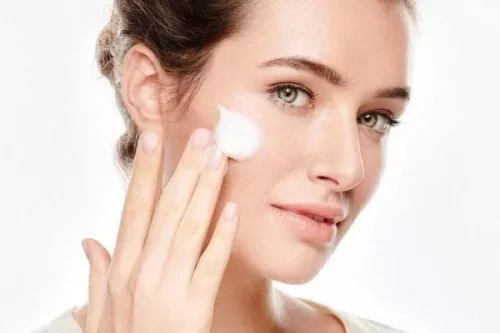 Eucerin AQUAporin Active hidratáló arckrém száraz/érzékeny bőrre (50ml)