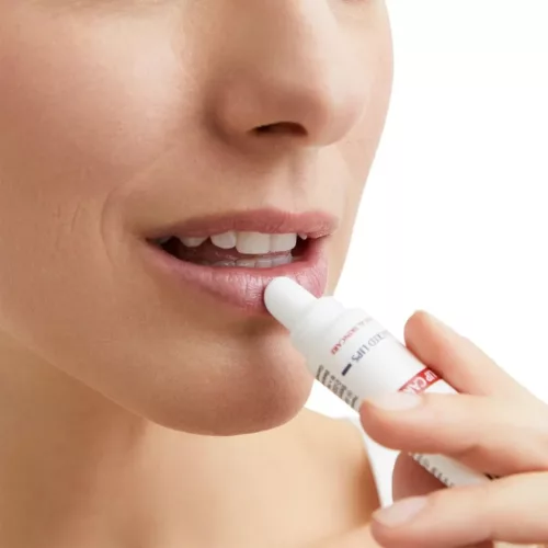 Eucerin Aquaphor SOS ajakbalzsam (10ml)