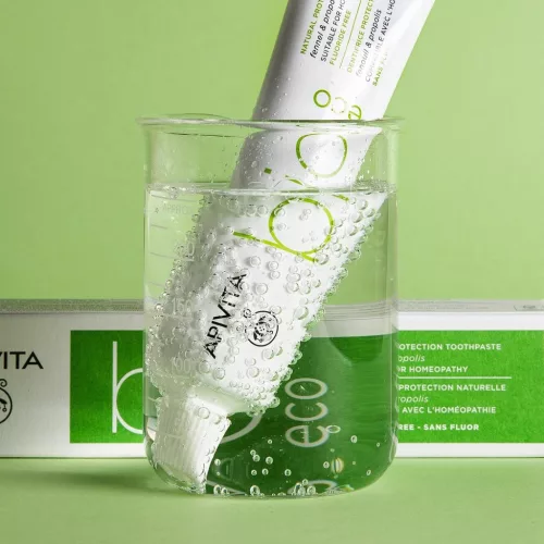 APIVITA Natural Dental Care Bio ECO fogkrém (75ml)