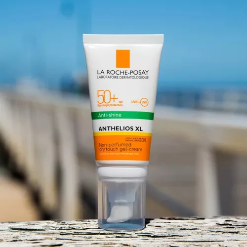 La Roche-Posay Anthelios Uvmune 400 Oil control napvédő gél-krém SPF50+ (50ml)