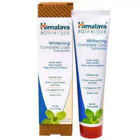   Himalaya Botanique natúr fehérítő teljes körű védelmet biztosító borsmentás fogkrém (150g)